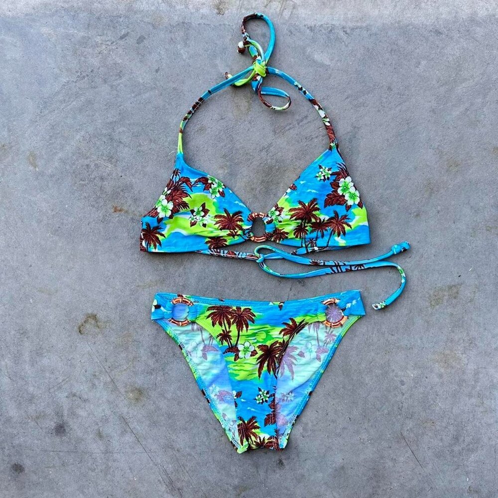 90s vintage blue and green bikini set with a Hawaiian print